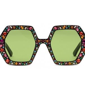 Gucci sunglasses ❌ISO❌